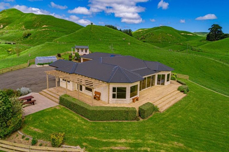 Photo of property in 68 Fauvels Road, Eketahuna, 4996