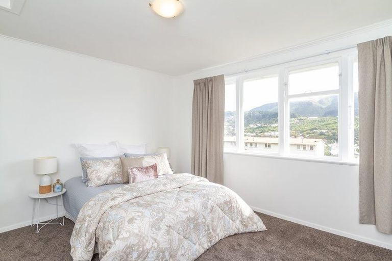 Photo of property in 29 Roberts Street, Tawa, Wellington, 5028