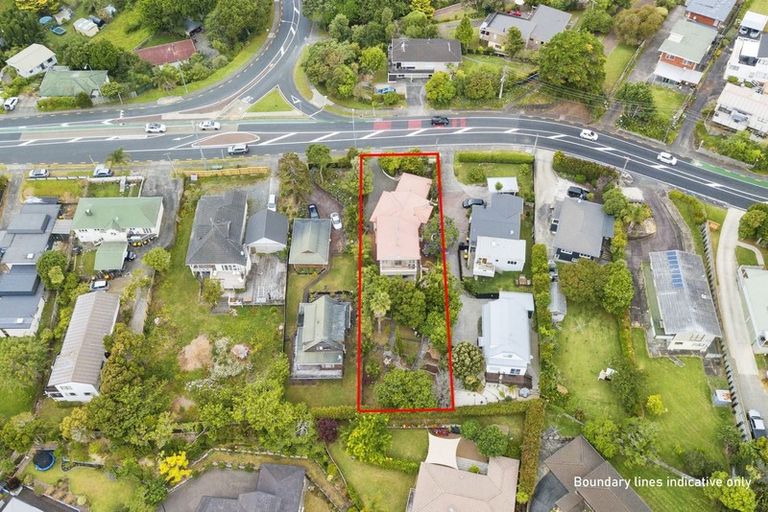 Photo of property in 105 Browns Bay Road, Browns Bay, Auckland, 0630