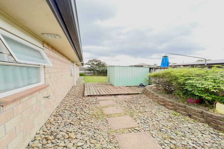 Photo of property in 14 Monash Place, Flat Bush, Auckland, 2016