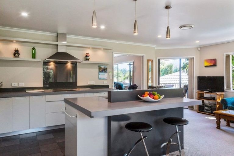 Photo of property in 223 Heta Road, Merrilands, New Plymouth, 4312