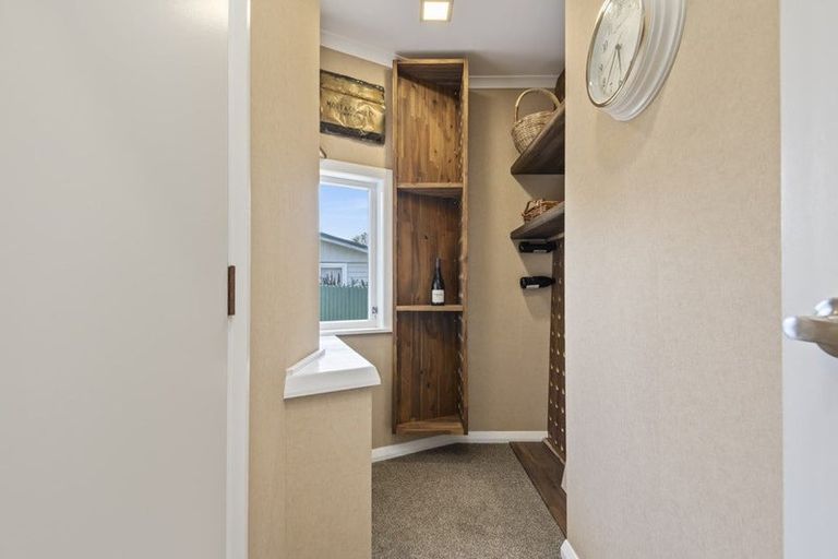 Photo of property in 1 Wigan Place, Hokowhitu, Palmerston North, 4410