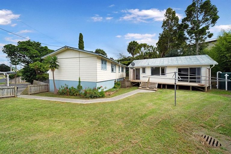 Photo of property in 22 Karaka Street, Helensville, 0800