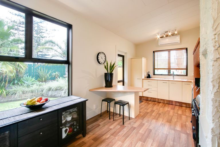 Photo of property in 90 Te Awa Avenue, Te Awa, Napier, 4110
