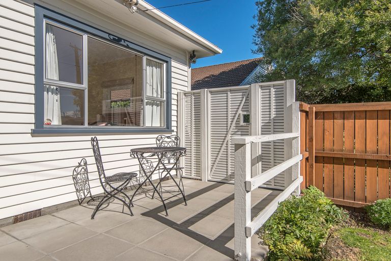 Photo of property in 166 Knowles Street, St Albans, Christchurch, 8052
