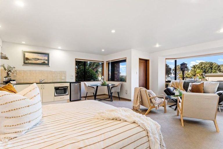 Photo of property in 12 Sunburst Avenue, Snells Beach, 0920