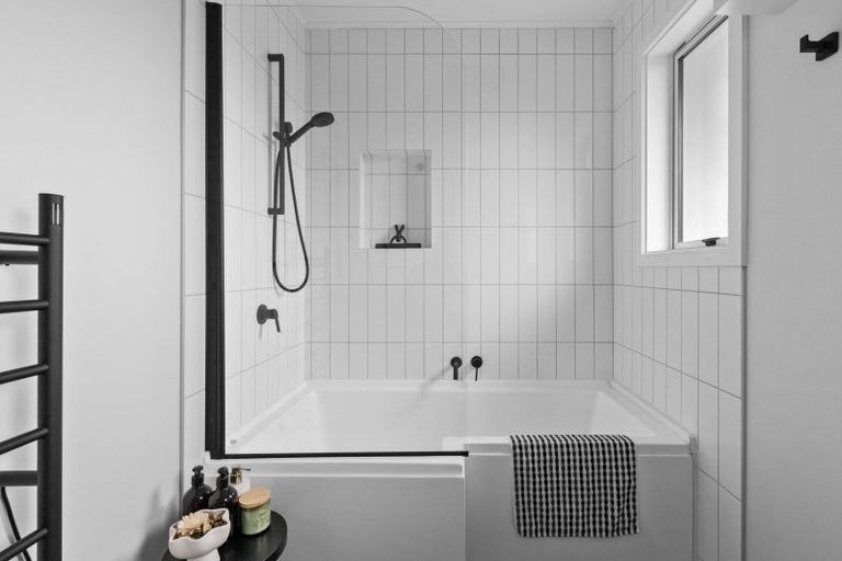 Photo of property in 11 Waterworth Avenue, Onekawa, Napier, 4110