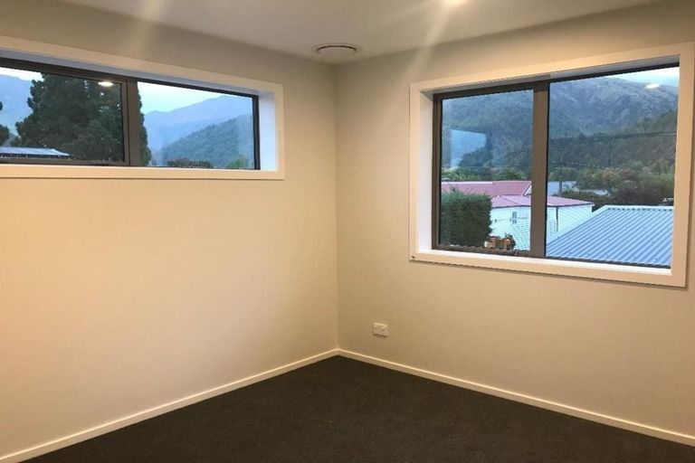 Photo of property in 9 Suffolk Street, Arrowtown, 9302