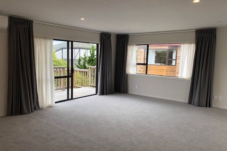 Photo of property in 2/48 Bayswater Avenue, Bayswater, Auckland, 0622