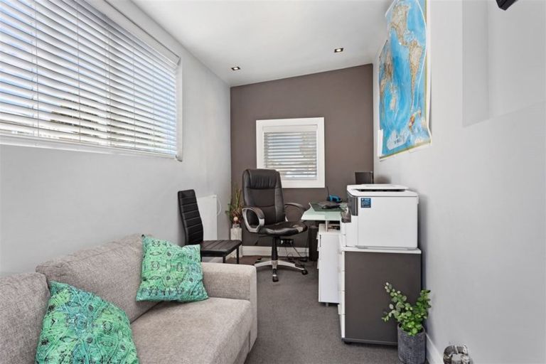 Photo of property in 72 Ohoka Road, Kaiapoi, 7630