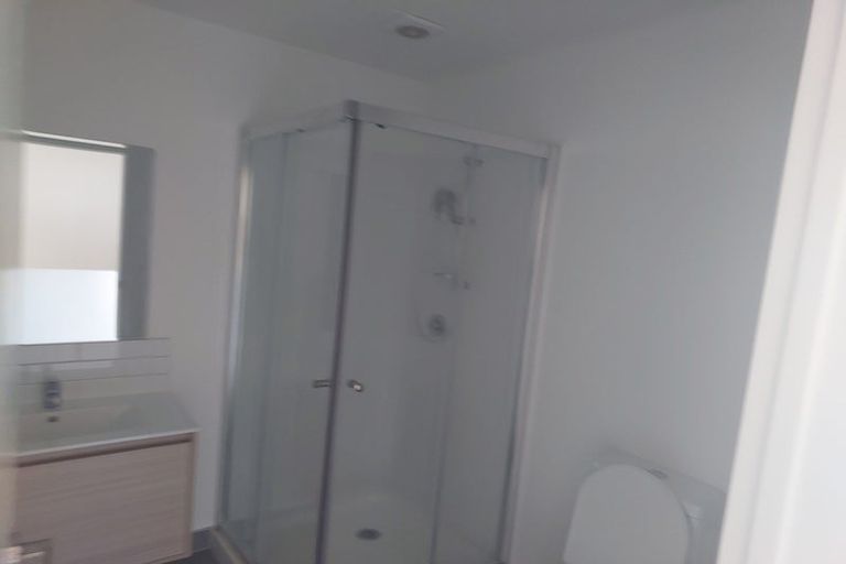 Photo of property in 21 Tukari Lane, Mangere Bridge, Auckland, 2022