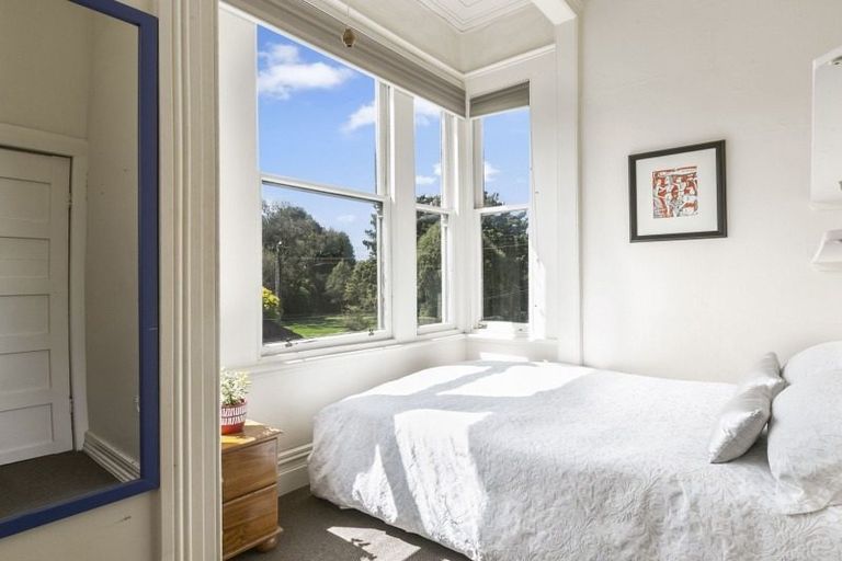 Photo of property in 186 Queen Street North, North Dunedin, Dunedin, 9016