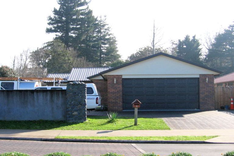 Photo of property in 1 Strathmore Drive, Rototuna, Hamilton, 3210