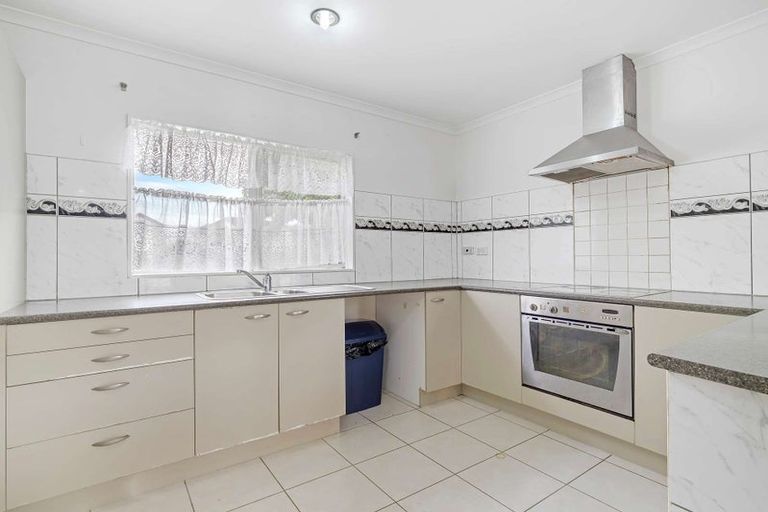 Photo of property in 13 Ritchie Crescent, Takanini, 2112
