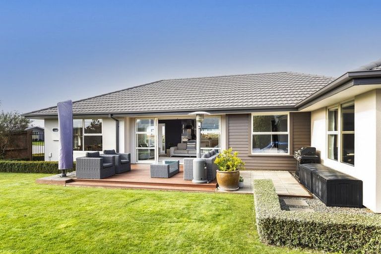 Photo of property in 19 Flaxon Place, Burwood, Christchurch, 8083