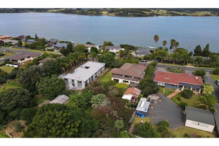 Photo of property in 39 Rangitane Loop Road, Kerikeri, 0294