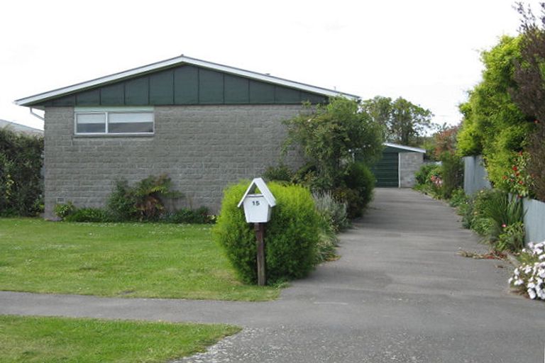 Photo of property in 15 Gilbert Street, Amberley, 7410