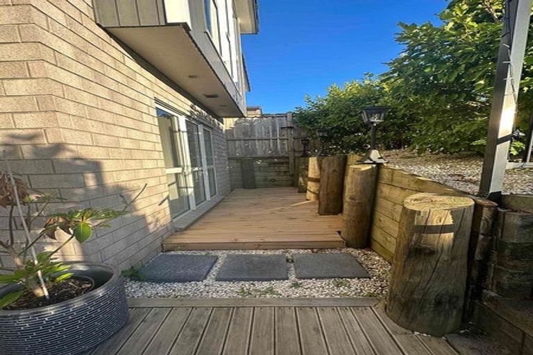 Photo of property in 32 Lime Hill Rise, Flat Bush, Auckland, 2019
