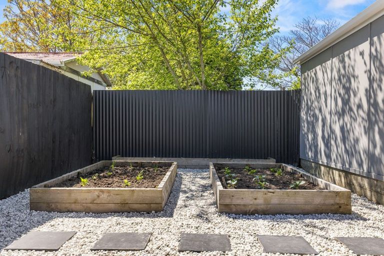 Photo of property in 31 Flower Street, Bryndwr, Christchurch, 8053