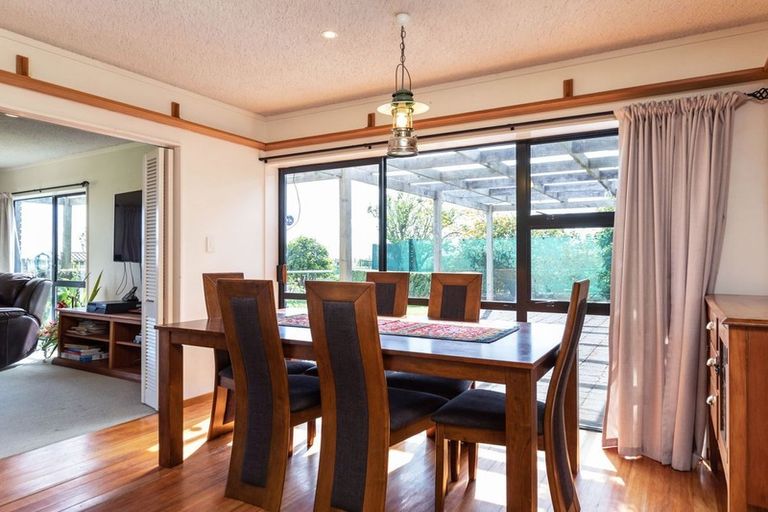 Photo of property in 787 Main North Road, Motunui, Waitara, 4383