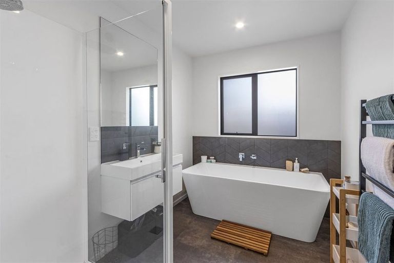 Photo of property in 6 Kirby Lane, Casebrook, Christchurch, 8051