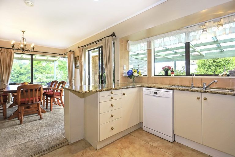 Photo of property in 35 Links View Drive, Omokoroa, 3114