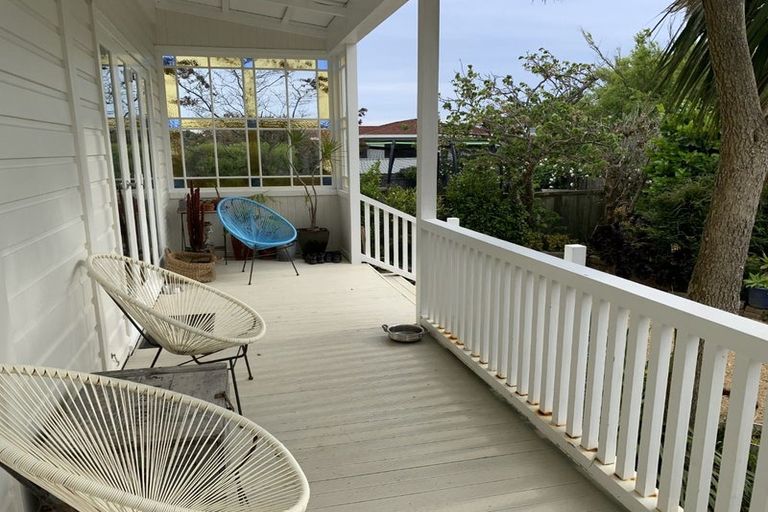 Photo of property in 86 Clyde Street, Island Bay, Wellington, 6023