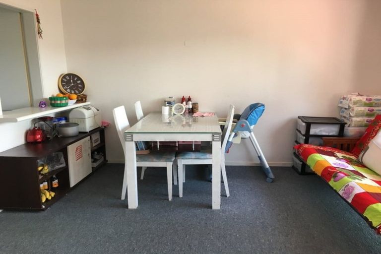 Photo of property in 7/18 Seabrook Avenue, New Lynn, Auckland, 0600