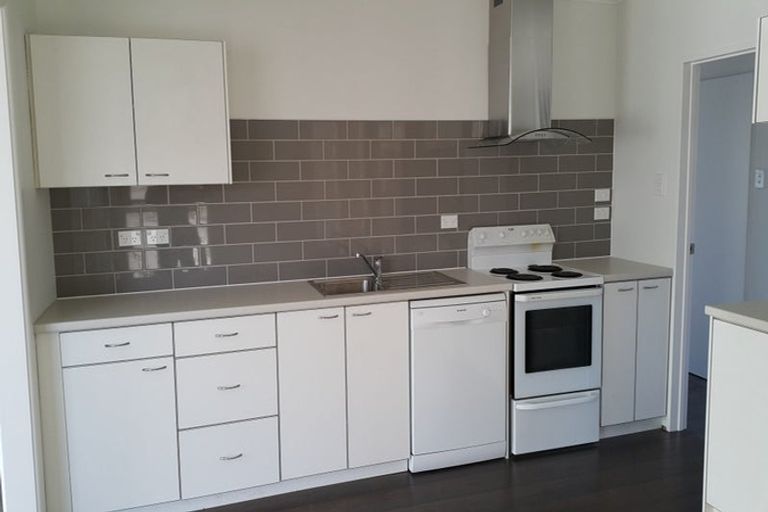 Photo of property in 120 Maidstone Road, Ilam, Christchurch, 8041