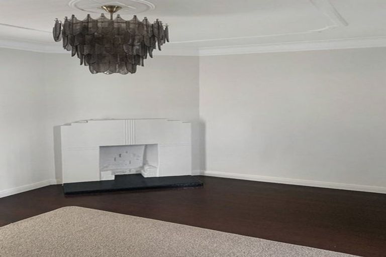 Photo of property in 2/104 Alexandra Crescent, Hastings, 4122