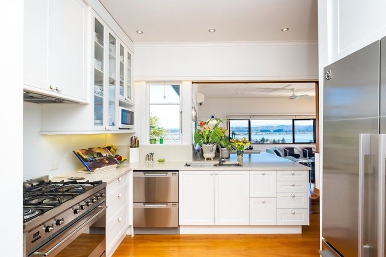 Photo of property in 26a Roslyn Road, Bluff Hill, Napier, 4110