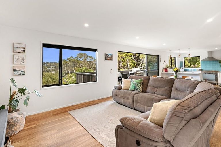 Photo of property in 8 Island View Close, Paihia, 0200