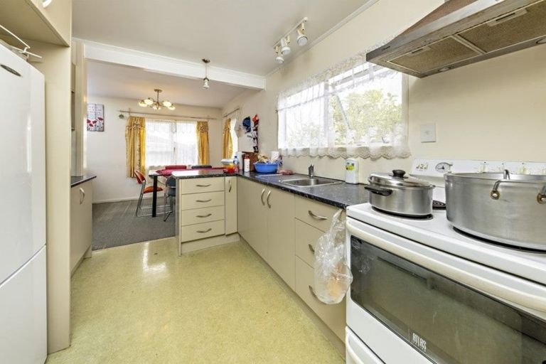 Photo of property in 17 Trounson Avenue, Clendon Park, Auckland, 2103