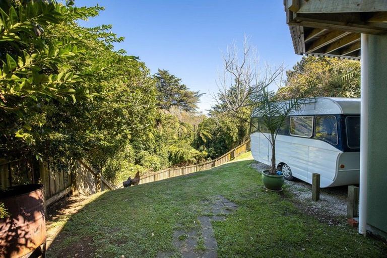 Photo of property in 142 Seaview Road, Westown, New Plymouth, 4310