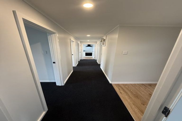 Photo of property in 1 Robertshawe Crescent, Dannevirke, 4930