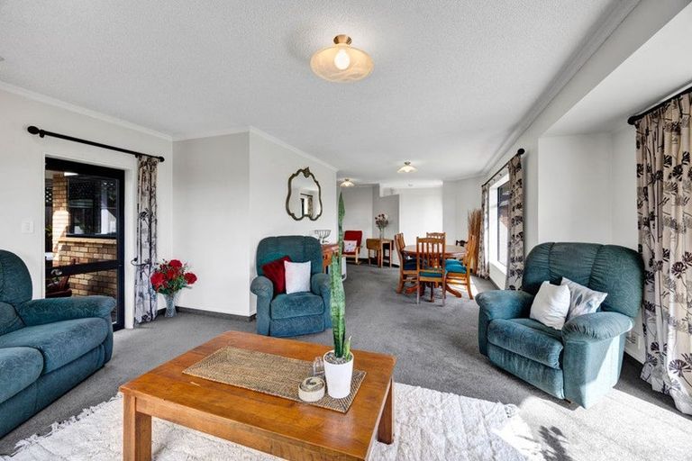 Photo of property in 1 Ludlow Place, Bell Block, New Plymouth, 4312