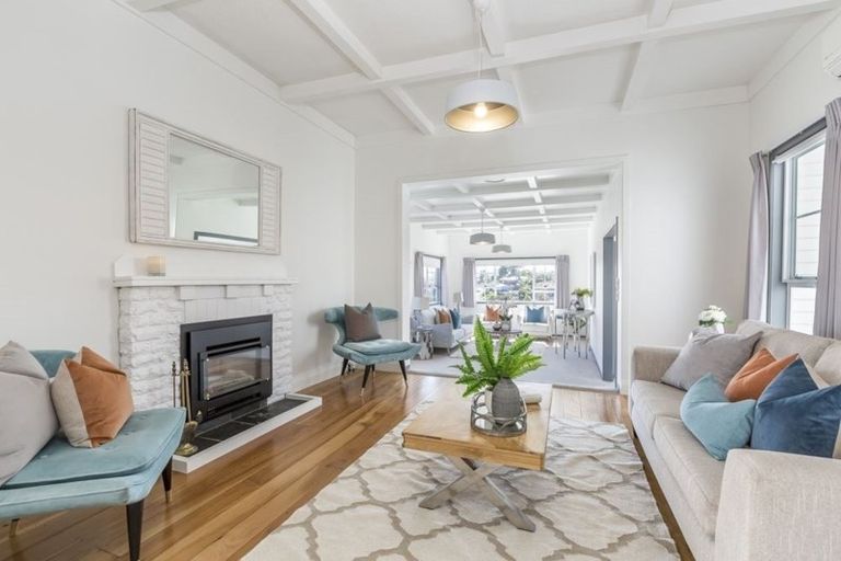 Photo of property in 1/10 Hart Road, Hauraki, Auckland, 0622