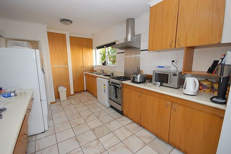 Photo of property in 1/1 Varlene Terrace, Forrest Hill, Auckland, 0620