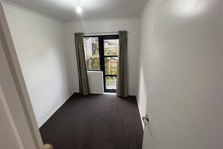 Photo of property in 25 Chieftain Rise, Goodwood Heights, Auckland, 2105