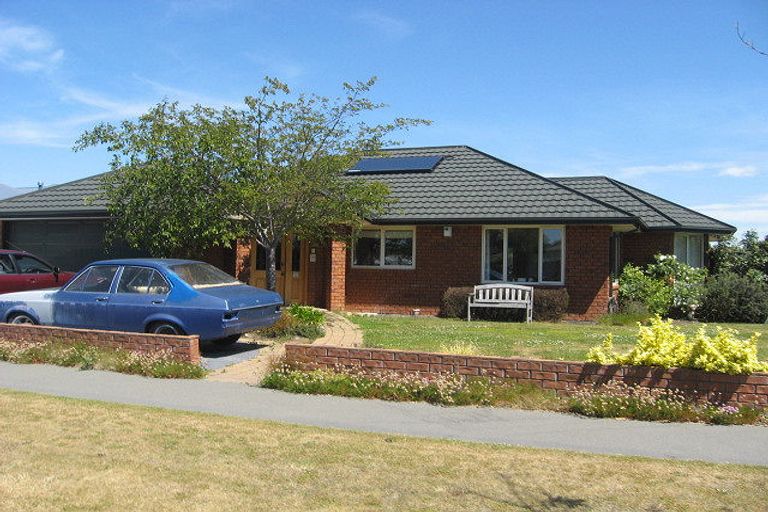 Photo of property in 32 Alpine View Lane, Parklands, Christchurch, 8083