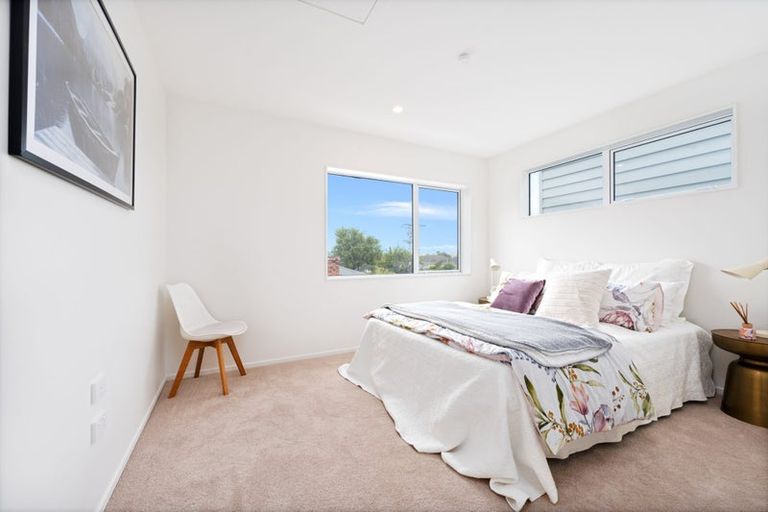 Photo of property in 80c Matipo Road, Te Atatu Peninsula, Auckland, 0610