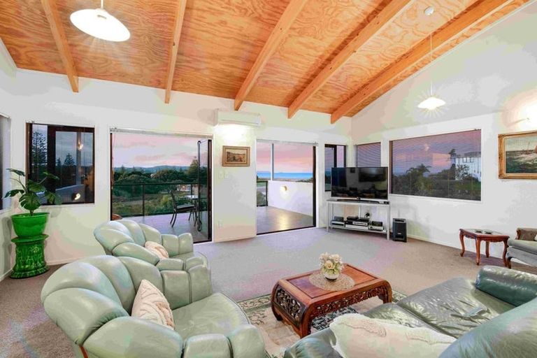 Photo of property in 3/42 Amorino Drive, Red Beach, 0932