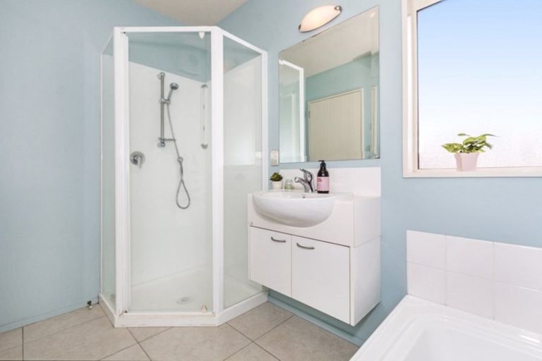 Photo of property in 21 Cadogan Street, Sydenham, Christchurch, 8023