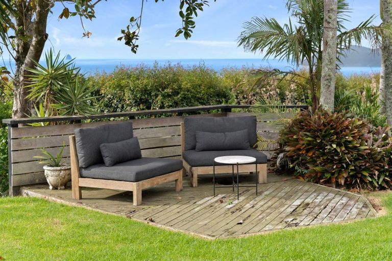 Photo of property in 1052 Cove Road, Langs Beach, Waipu, 0582