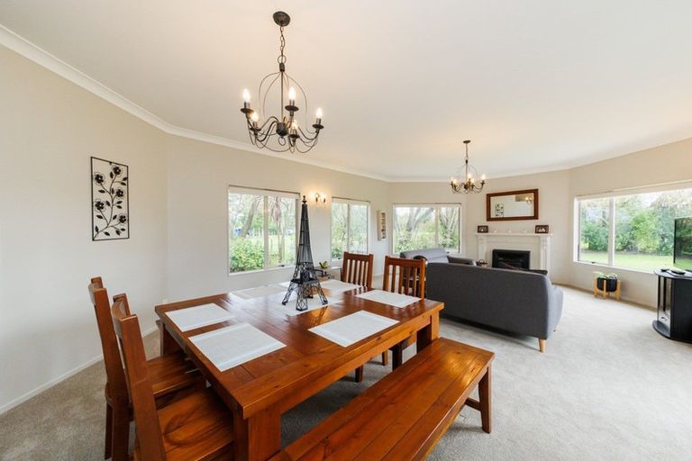 Photo of property in 1100b Kairanga Bunnythorpe Road, Kairanga, Palmerston North, 4475