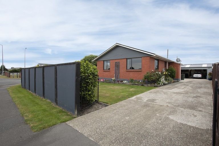 Photo of property in 100 Thornhill Street, Rockdale, Invercargill, 9812