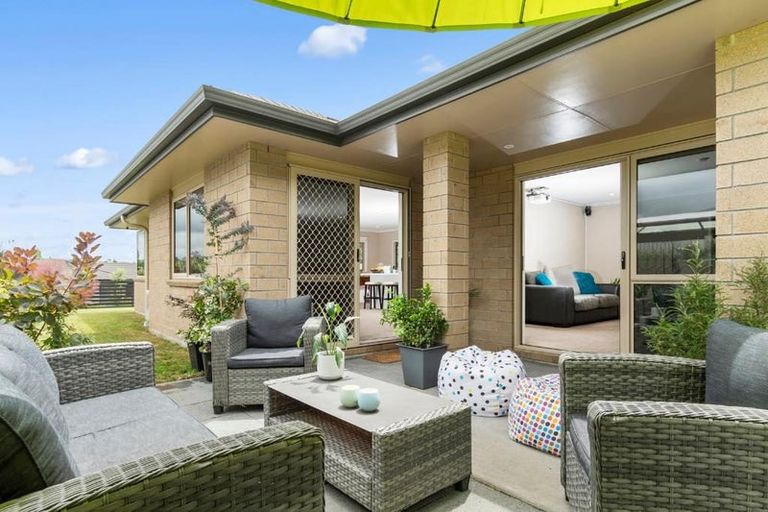 Photo of property in 67 Bathurst Crescent, Pyes Pa, Tauranga, 3112