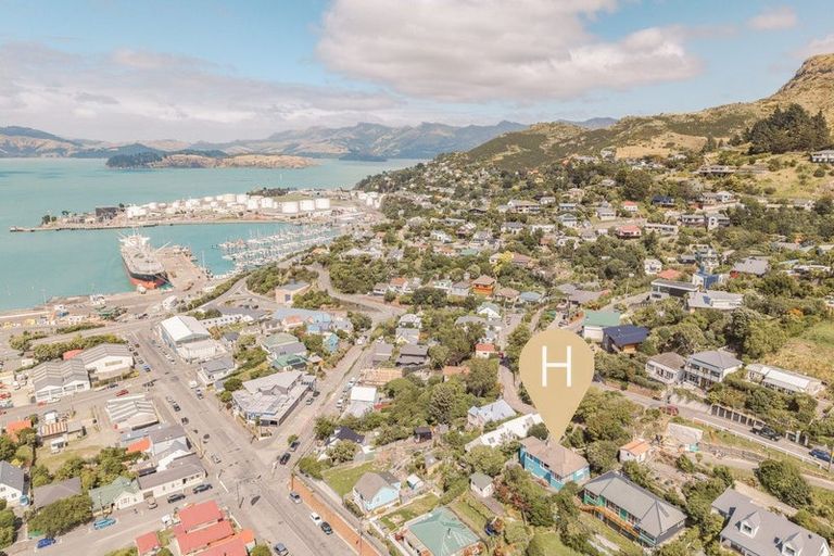 Photo of property in 30 Jacksons Road, Lyttelton, 8082