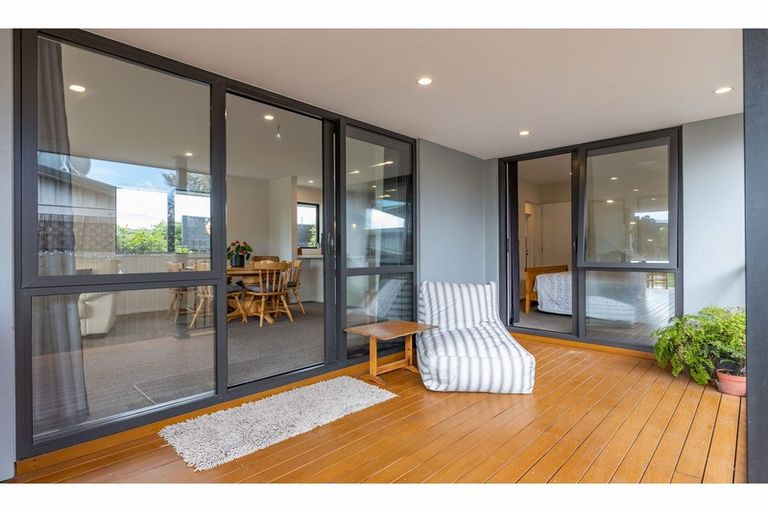 Photo of property in 357 Estuary Road, South New Brighton, Christchurch, 8062