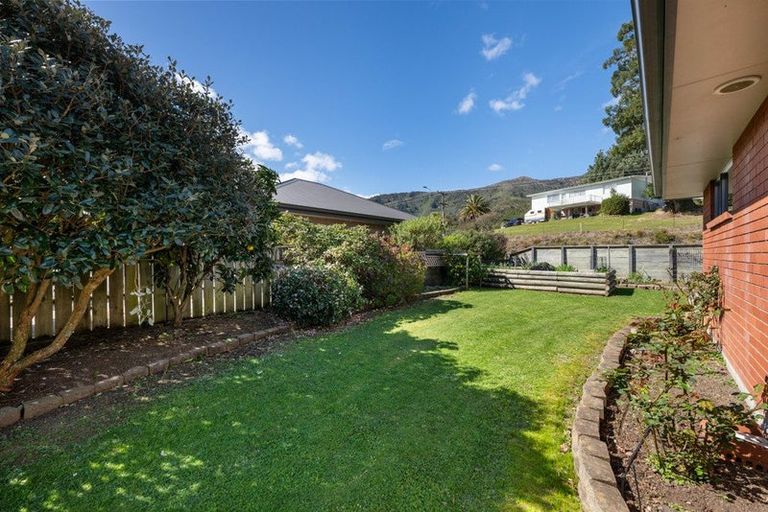 Photo of property in 20 Admiralty Place, Waikawa, Picton, 7220